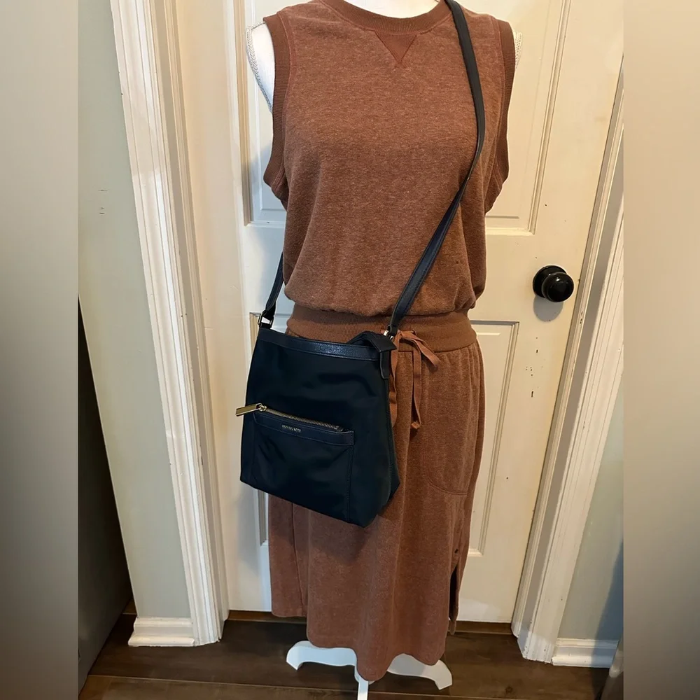 Michael Kors Morgan Messenger‎ Bag Nylon and Leather Trim Blue Crossbody Purse